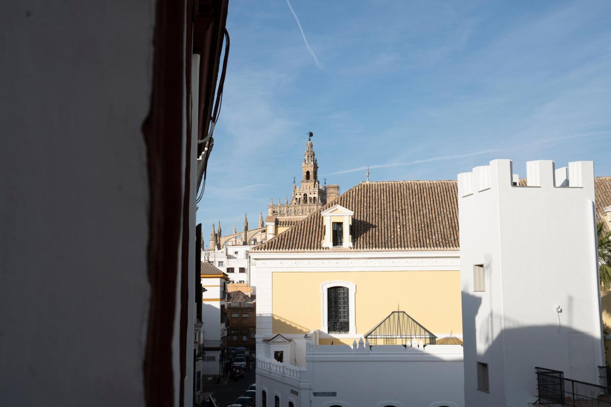 California Apartament Dos De Mayo Seville Luaran gambar
